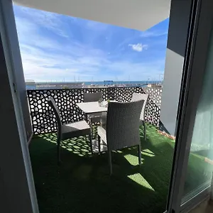 apartamentos-la-caleta.es-andalucia.com/