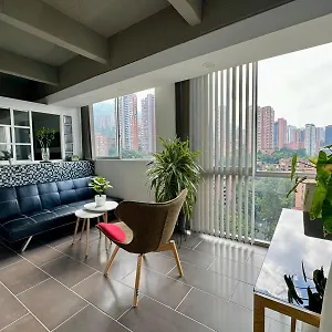 Hermosa Vista Poblado Apartamento