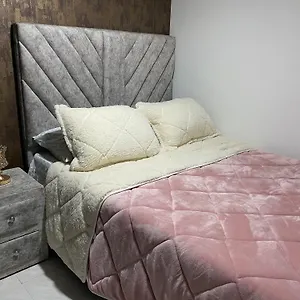 Apartamento Con Excelente Ubicacion Apartamento